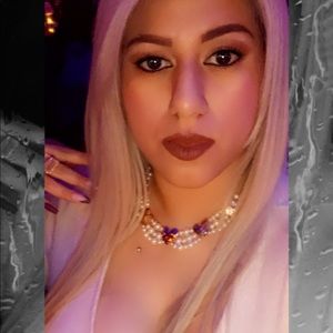 Meet your Posher, Andrea